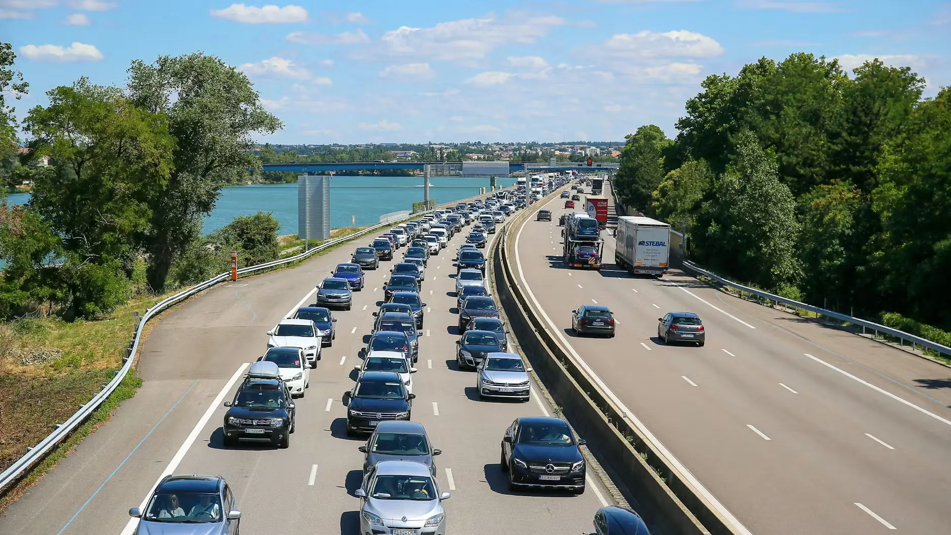 1000 kilometer stau paris