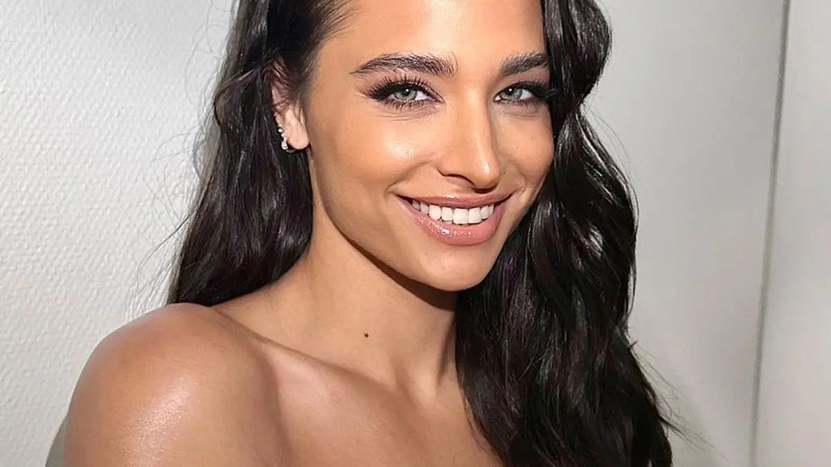 amira pocher