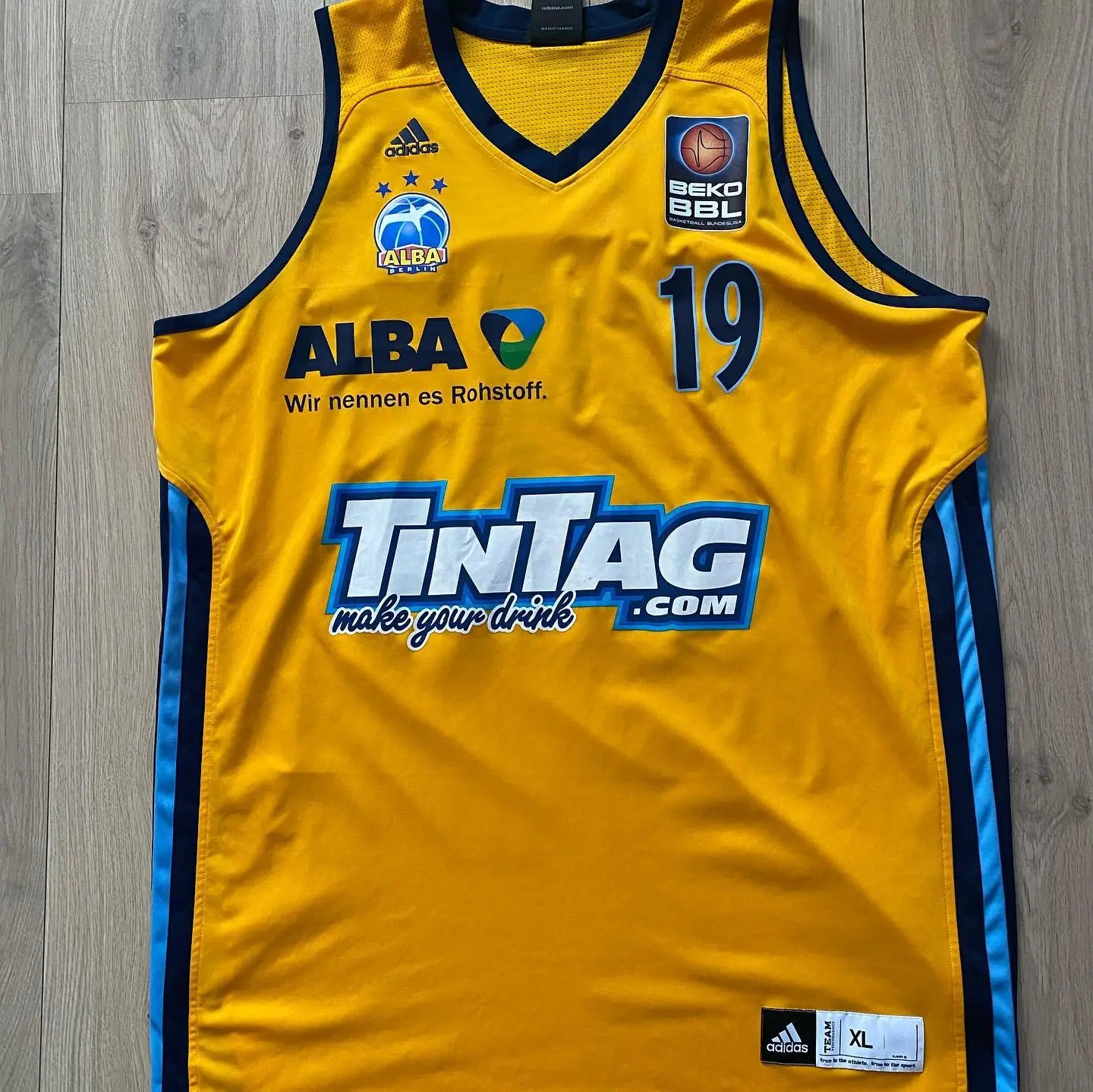 tofa alba berlin