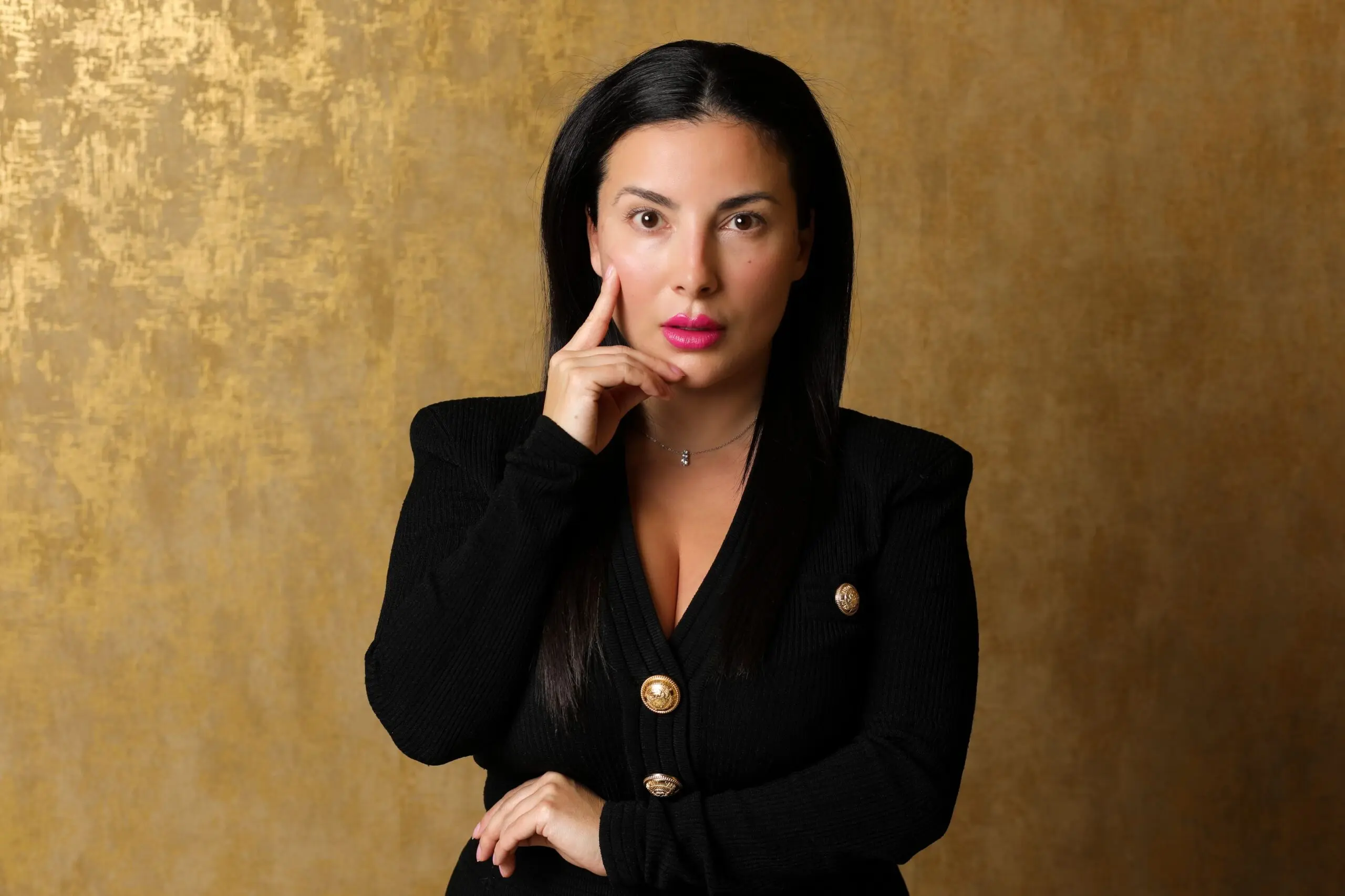 leily hosseini