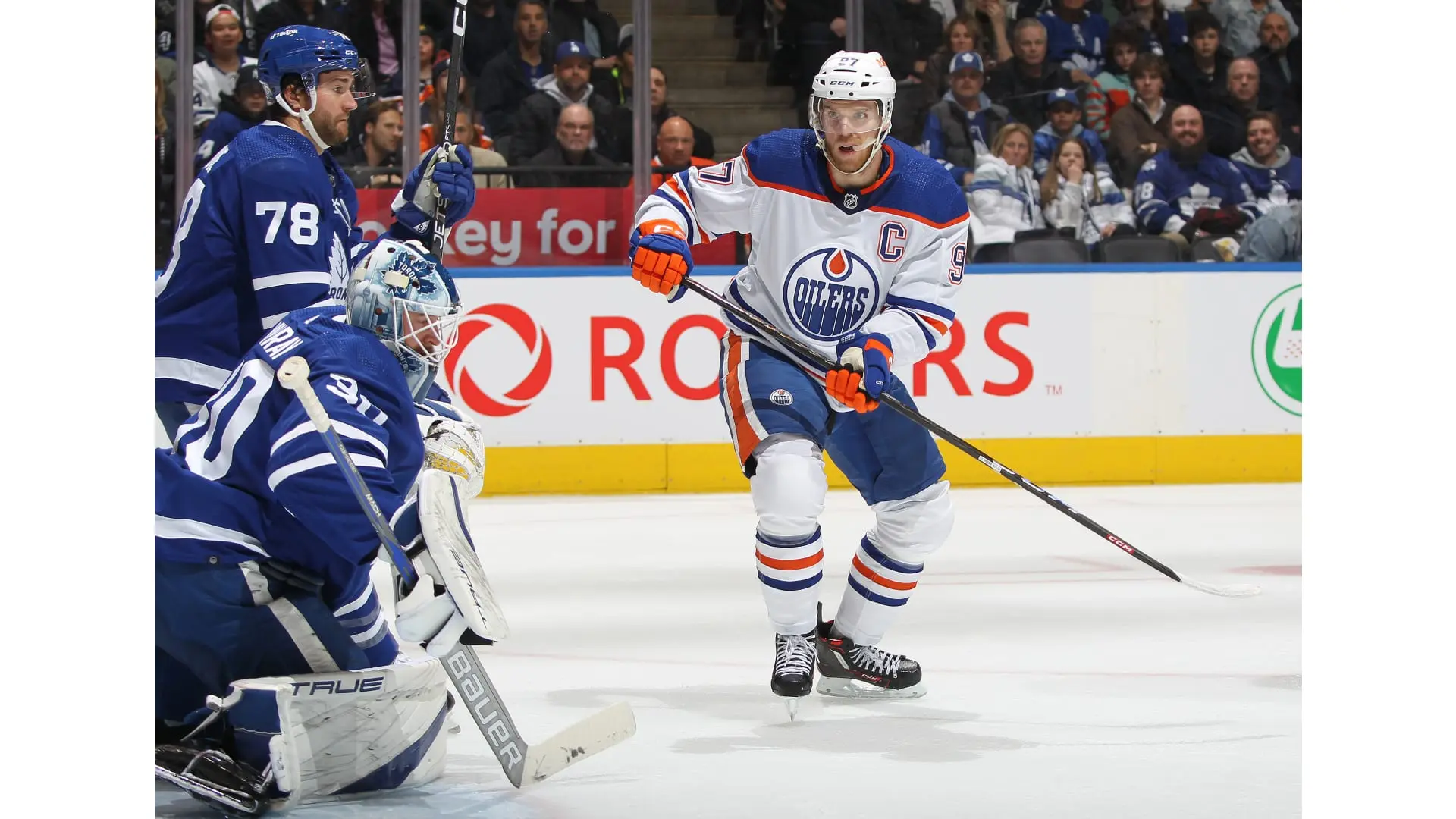 oilers maple leafs