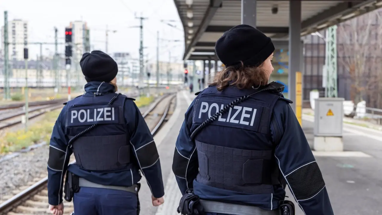 zugbegleiter angegriffen 4