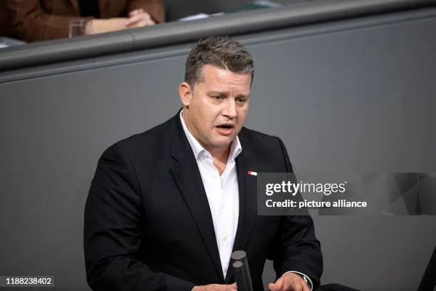 carsten träger — AT news