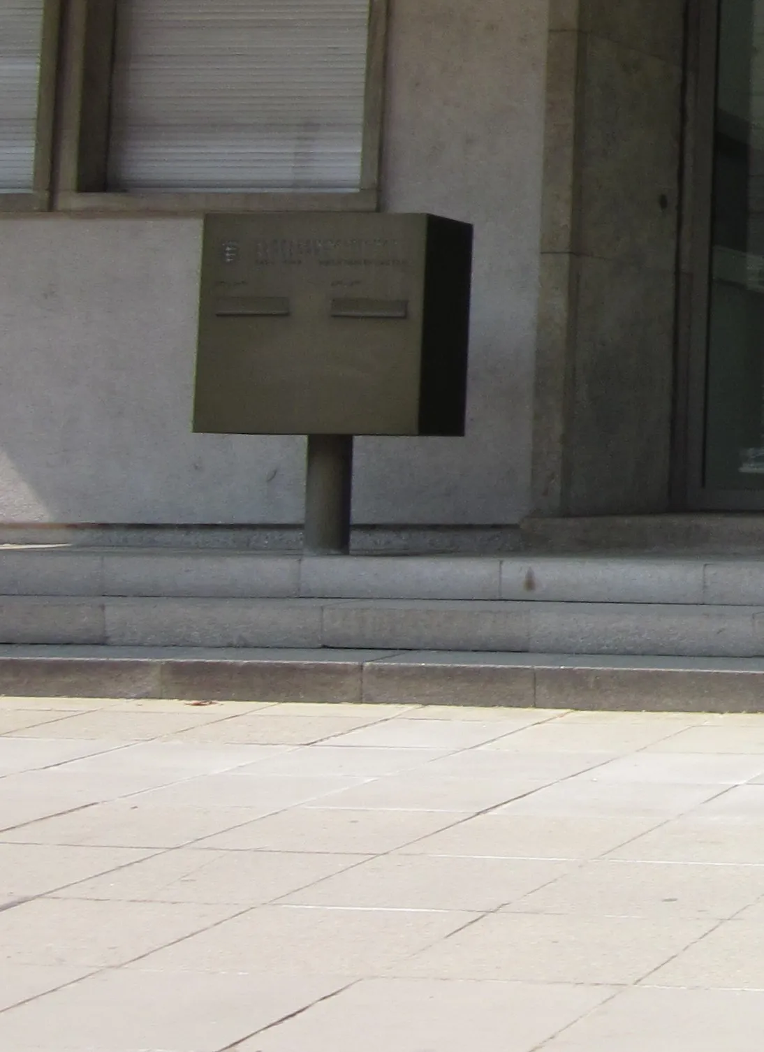 nachbarschaftsstreit — AT news