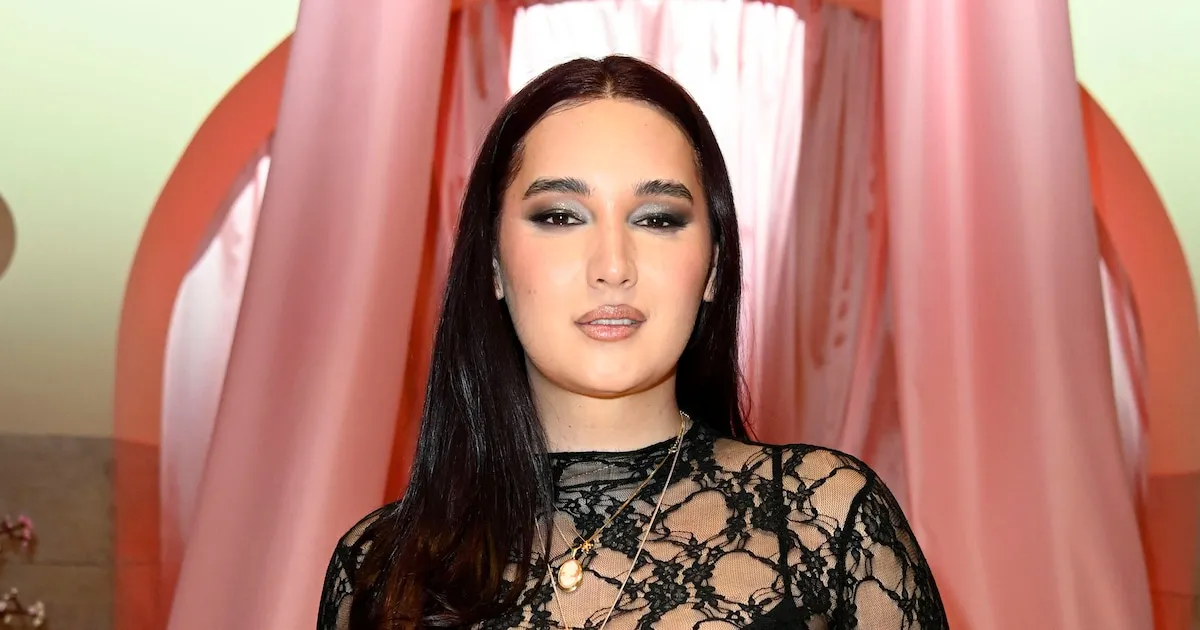 alex mariah peter — AT news