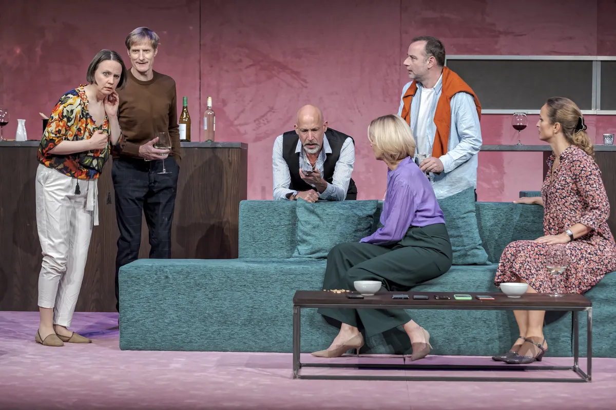 das perfekte geheimnis — AT news