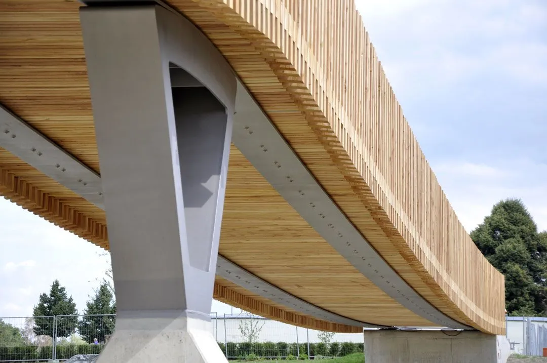 brücke — AT news